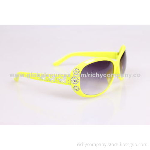 Fashionable Women's Sunglasses, OEM Orders are Welcome
